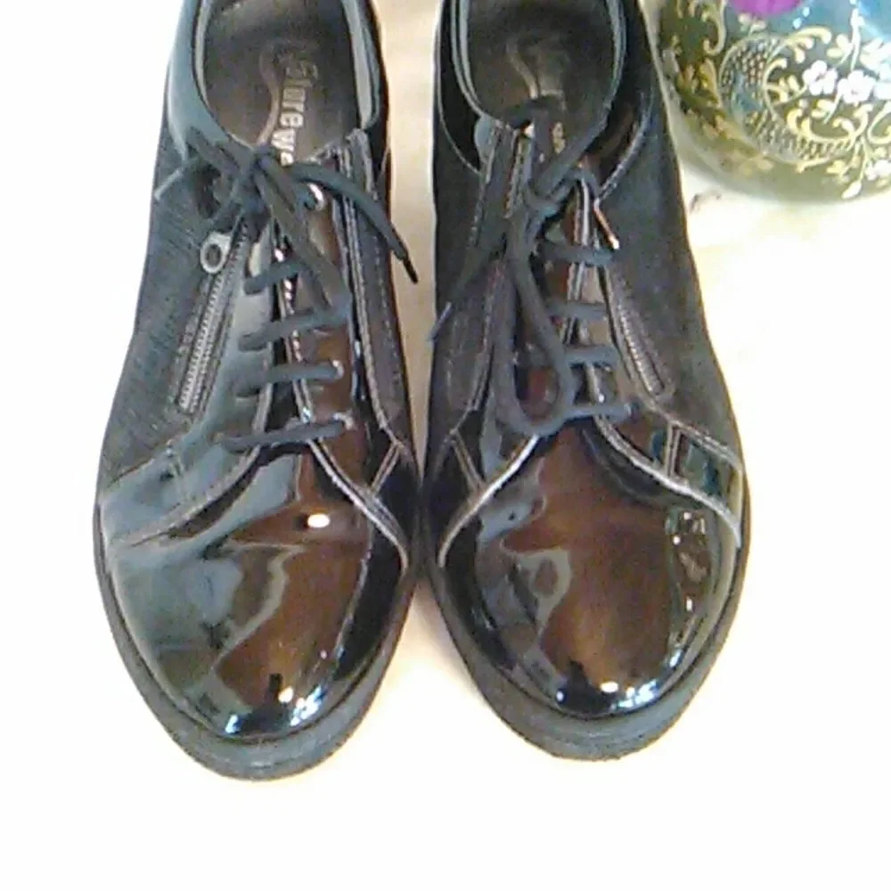 Naturewell Leather Shoes